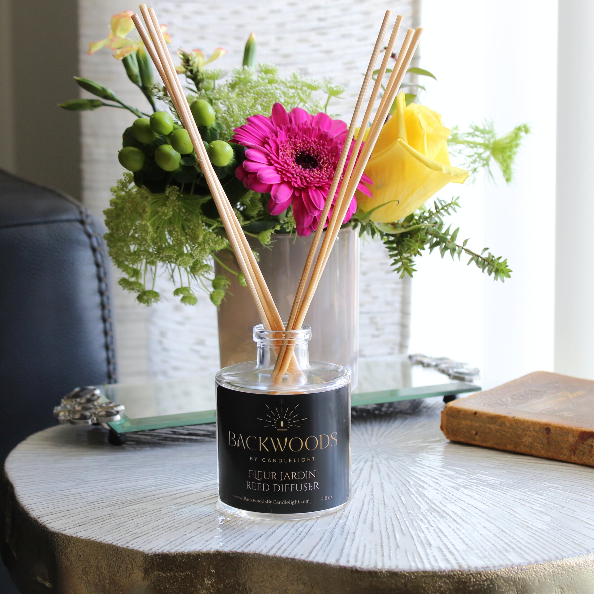 Non-toxic reed diffuser, natural reed diffuser sticks, white background. Fleur Jardin reed diffuser.